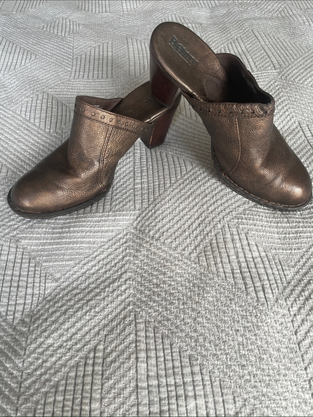 Leather Born mules